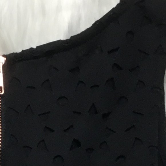 Bethany Mota Laser Cut Black Crop Top, XL - Picture 5 of 5